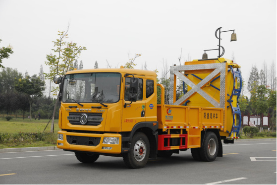 東風(fēng)多利卡D9防撞緩沖車