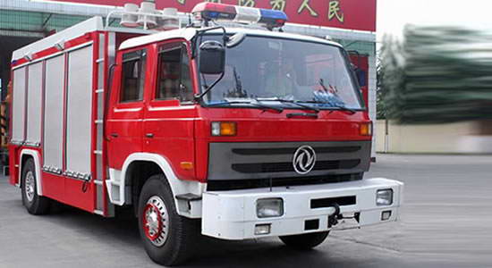 東風(fēng)153搶險(xiǎn)救援照明消防車