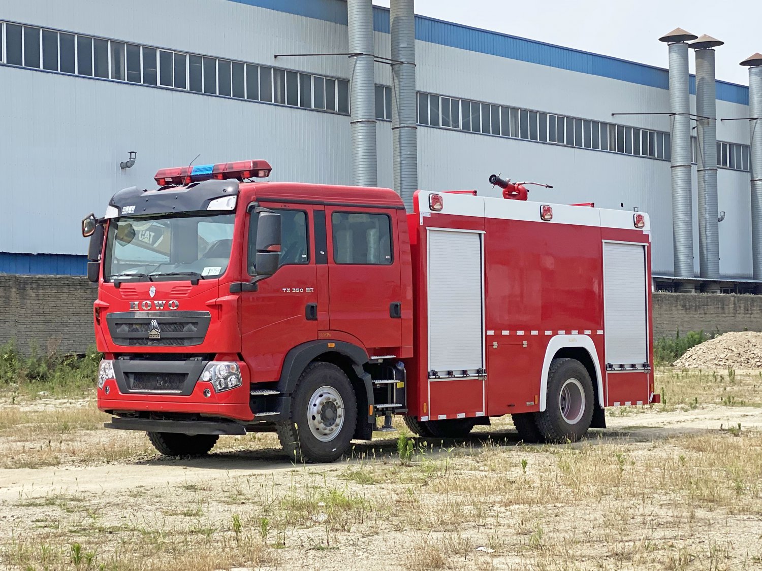 重汽豪沃6噸水罐消防車