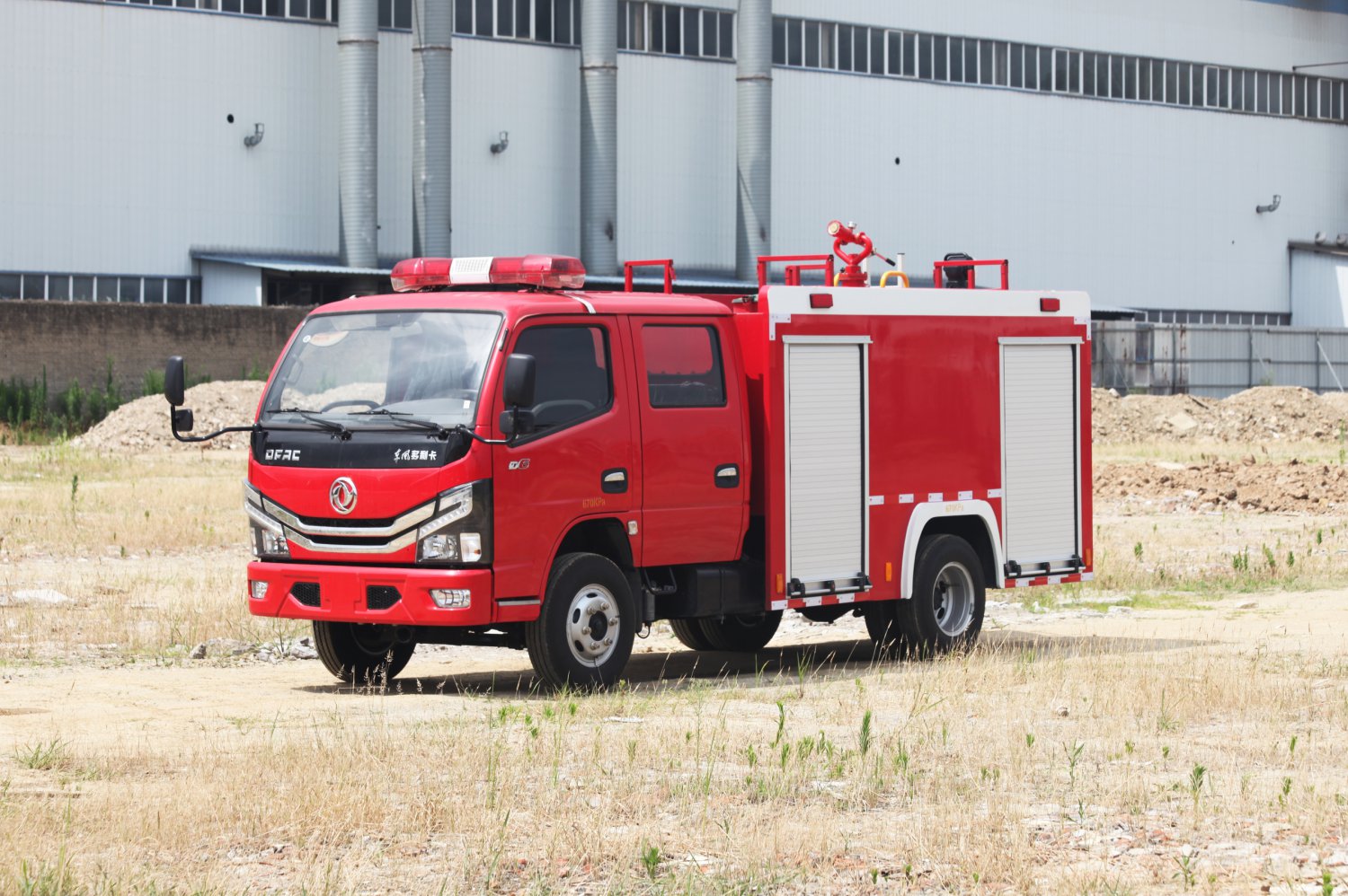 東風(fēng)4噸水罐雙排消防車